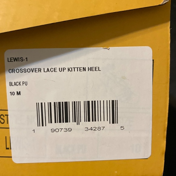 Women strap heels - Picture 2 of 5